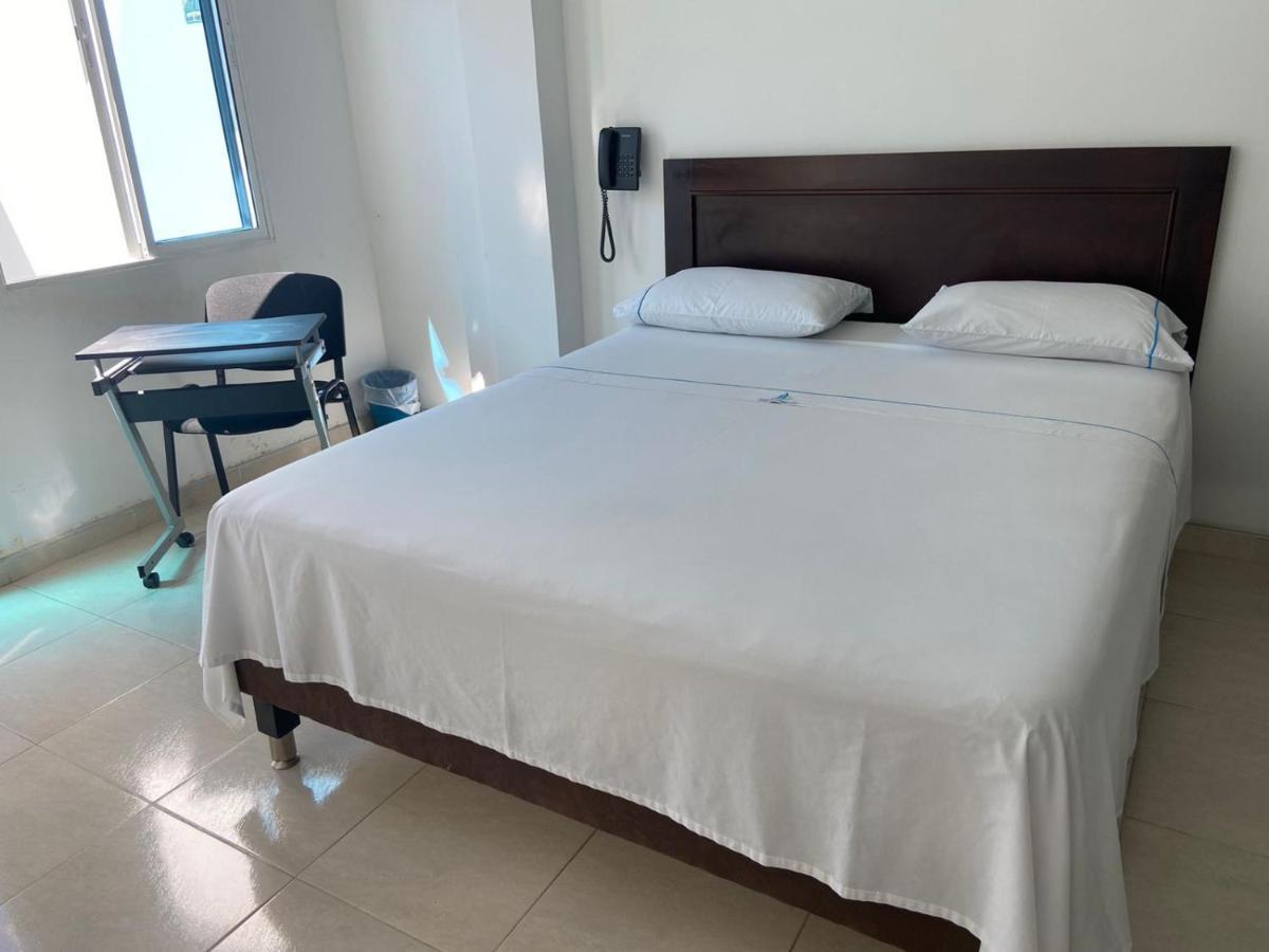 Hotel Torres Del Llano ヨパル エクステリア 写真