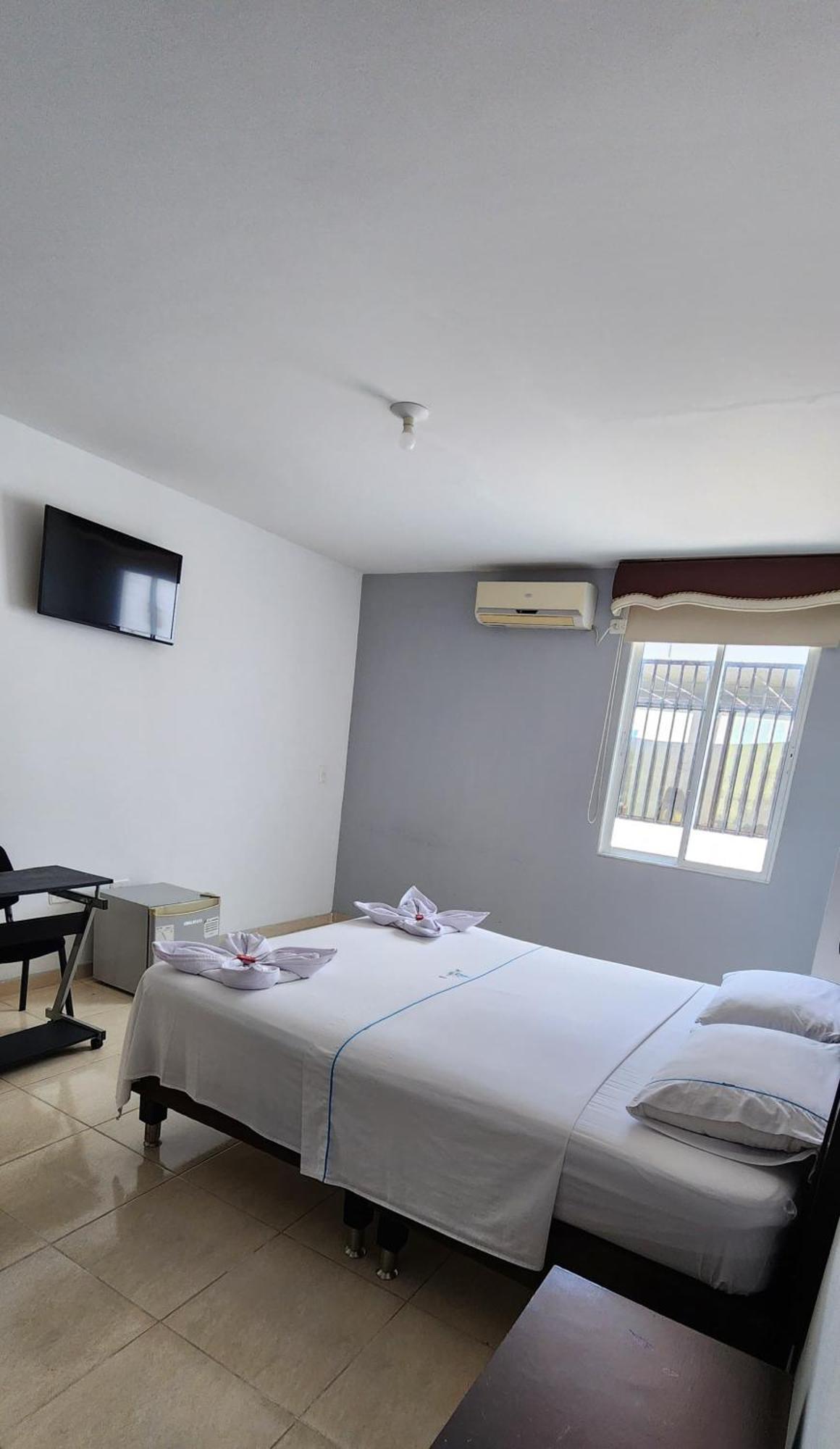 Hotel Torres Del Llano ヨパル エクステリア 写真